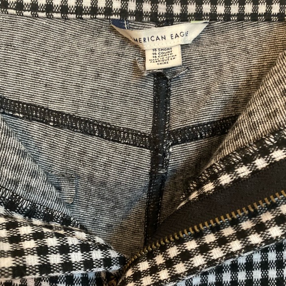 American Eagle Super High-Waisted Skinny Kick Crop Pants - 16 Short - Picture 7 of 8